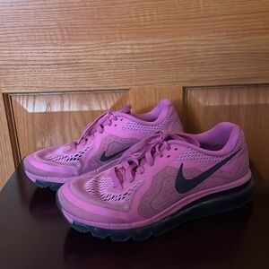 Nike Running shoes; size: 7.5, pink gym shoe